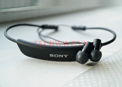 so sánh tai nghe Plantronics và tai nghe bluetooth Sony